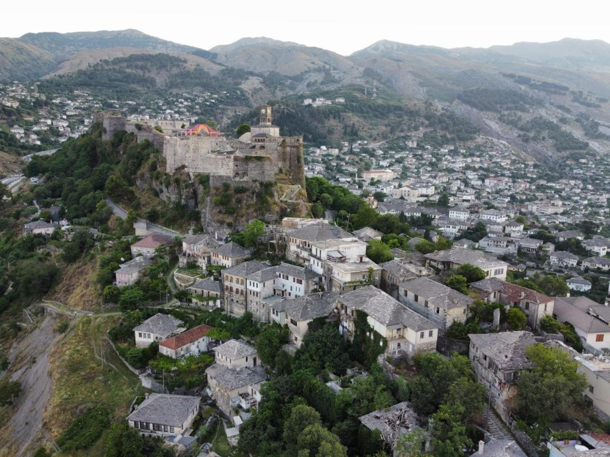 Guest House Argjiro Castle Gjirokastër Exterior foto